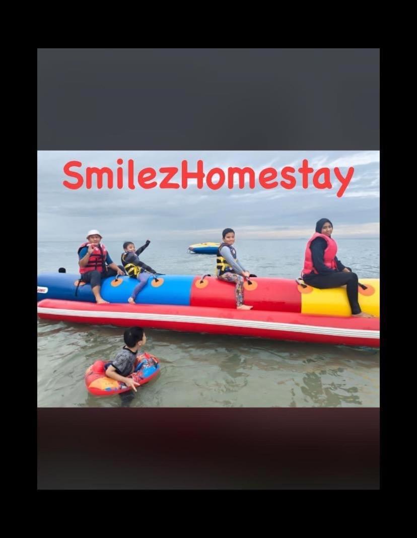 Smilez Homestay H102 & A306 At Pd Perdana Kondo Resort Port Dickson Exteriör bild